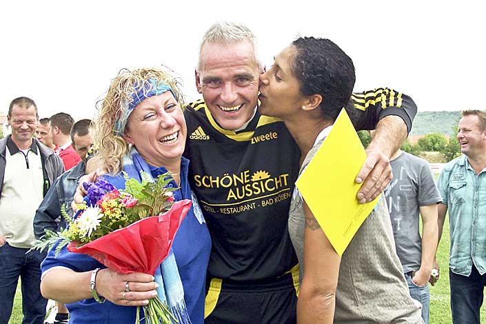 Das Warten hat ein Ende - Die Vereinsfest-2009-Bilder sind da! Das Warten hat ein Ende - Die Vereinsfest-2009-Bilder sind da!